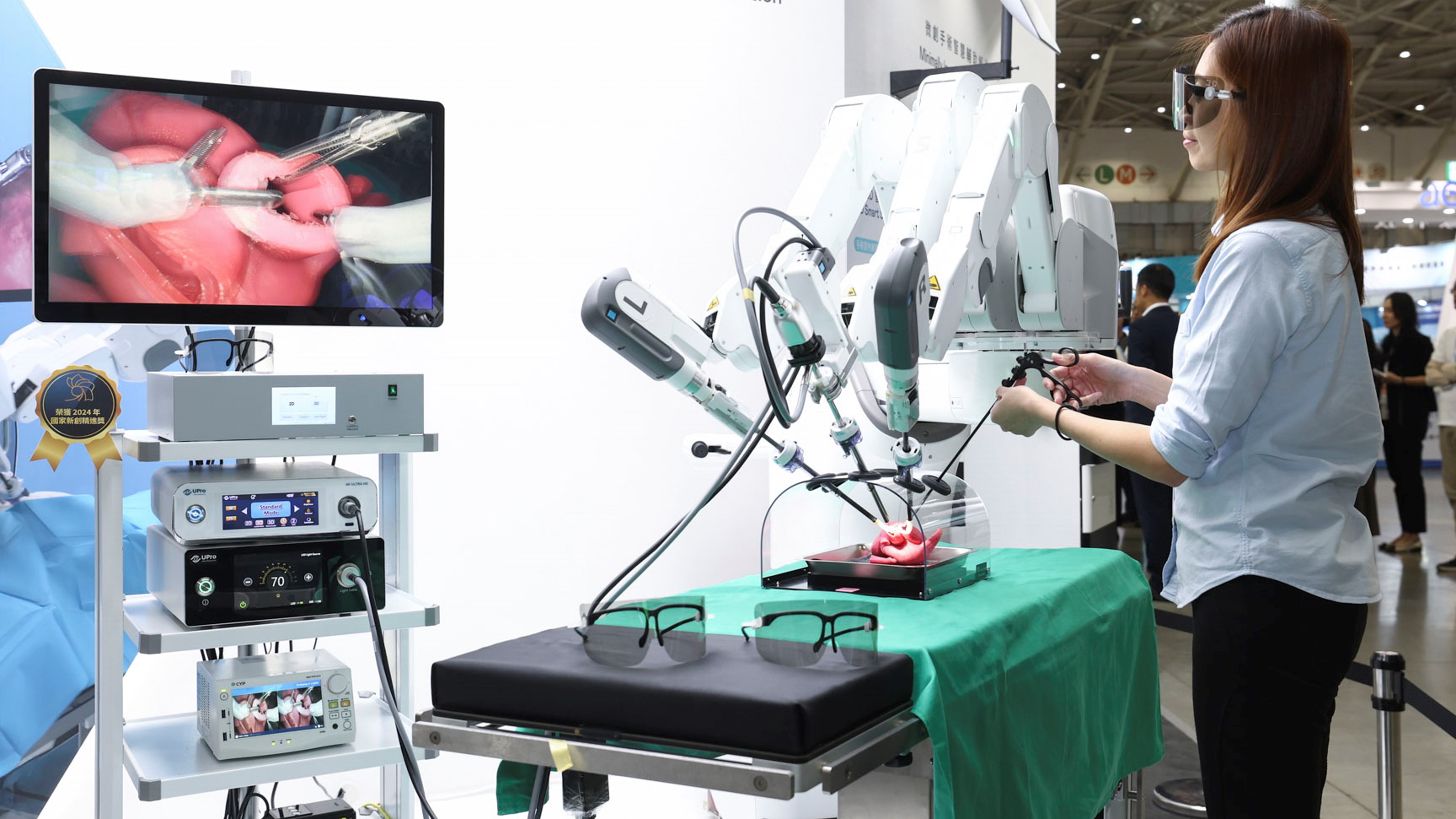 �_(d��)�挒ҕ��3D�t(y��)���@ʾ���ɑ�(y��ng)��춙C(j��)�������g(sh��)���r(sh��)3D��Q�������ṩ�t(y��)���F(tu��n)�(du��)���r(sh��)��ͬ����3D���g(sh��)Ӱ��������ͨЧ���c���g(sh��)��ȫ��