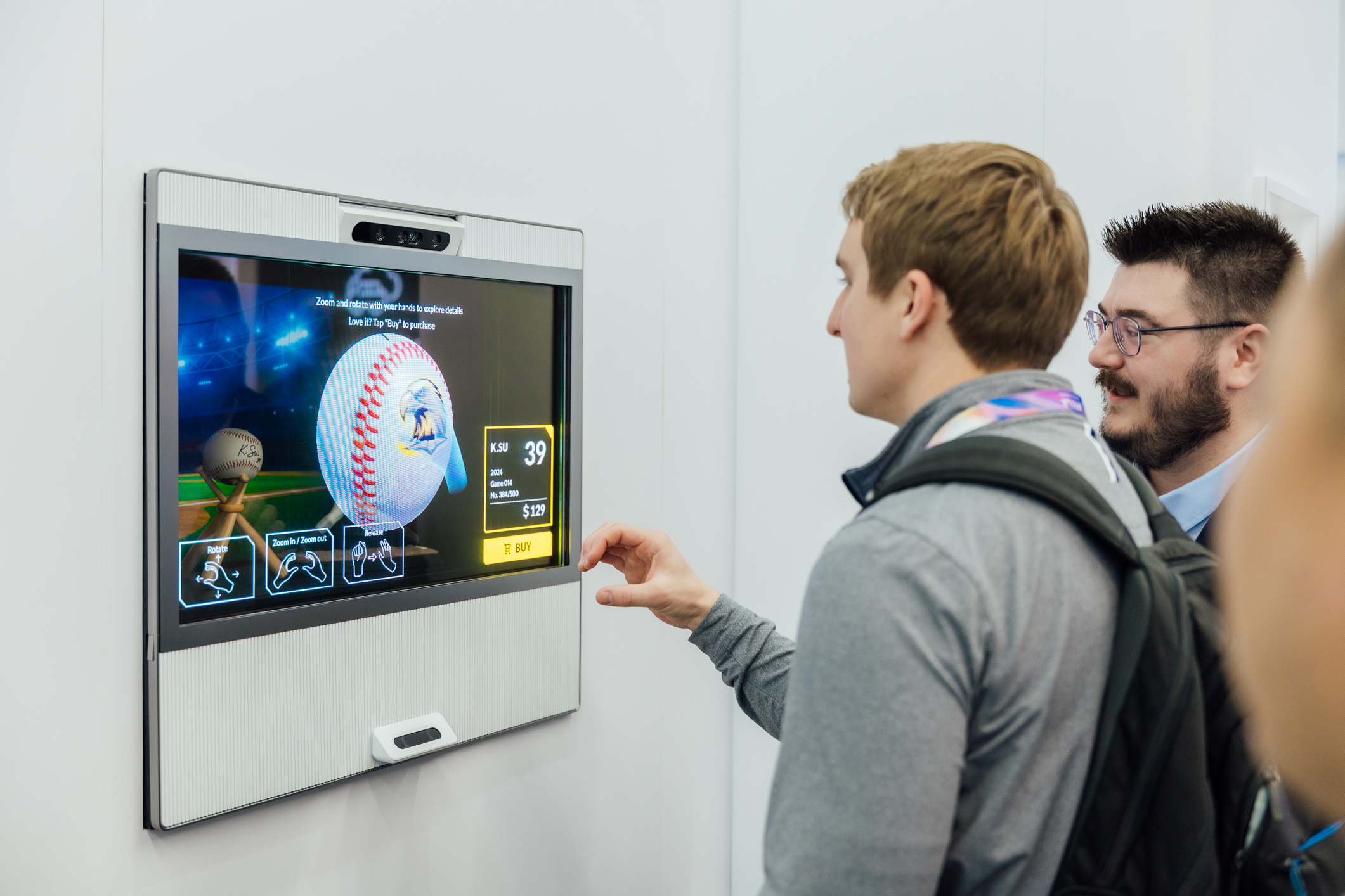 LEYU�پW(w��ng)�ǻ��Є�͸�^����չ�g���c�͑���Ⱦ۽�������̽ӑLEYU�پW(w��ng)�f(xi��)������(chu��ng)�ęC���c��صĿ����ԣ����l(f��)��܇���ӵĄ�(chu��ng)�����M�������Y(ji��)��ݔ�����H��Micro LEDǰհ���g(sh��)��瑪�ã����_����Ԫ���ʵđ����龳��